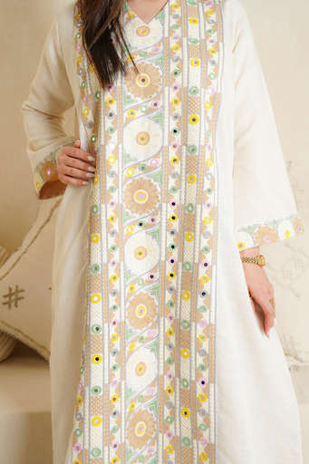 White linen Maxie